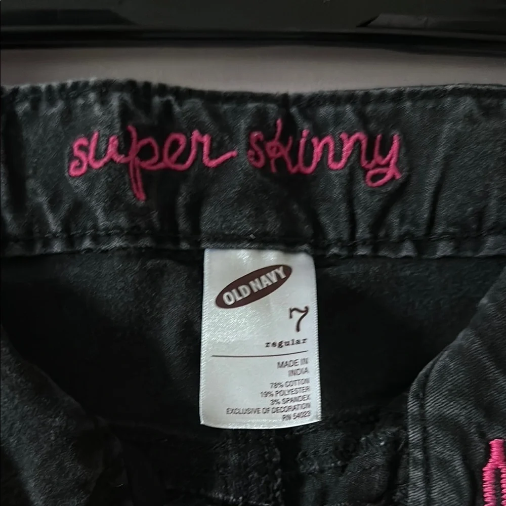 Old Navy Kid’s Black Super Skinny Jeans - 7